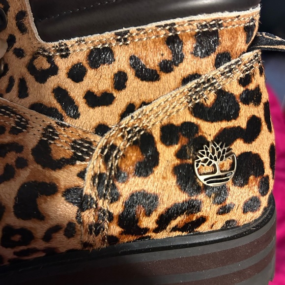 Like new! Pony hair Timberland lug sole boots. - Picture 3 of 7